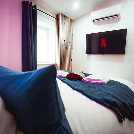 French Klss - By Prim0 C0nciergerie Clermont-Ferrand